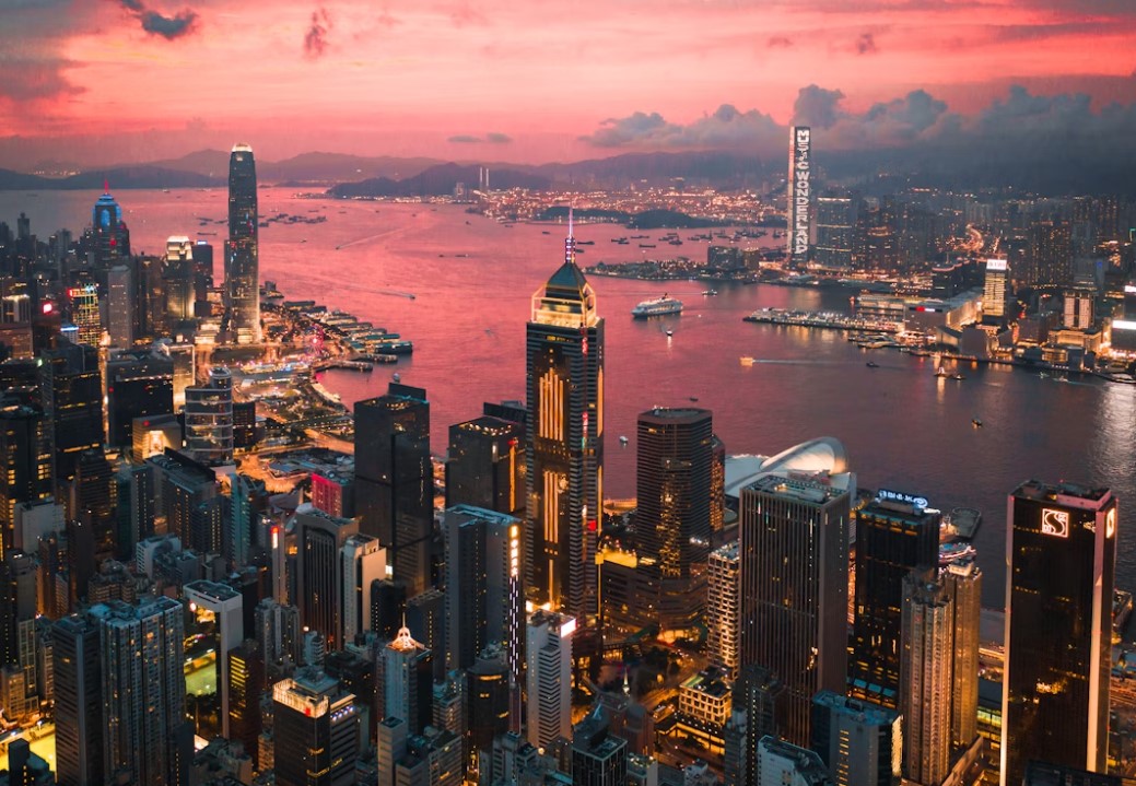 Hong Kong Family Offices Call for Urgent Regulatory Framework to Compete with Rivals